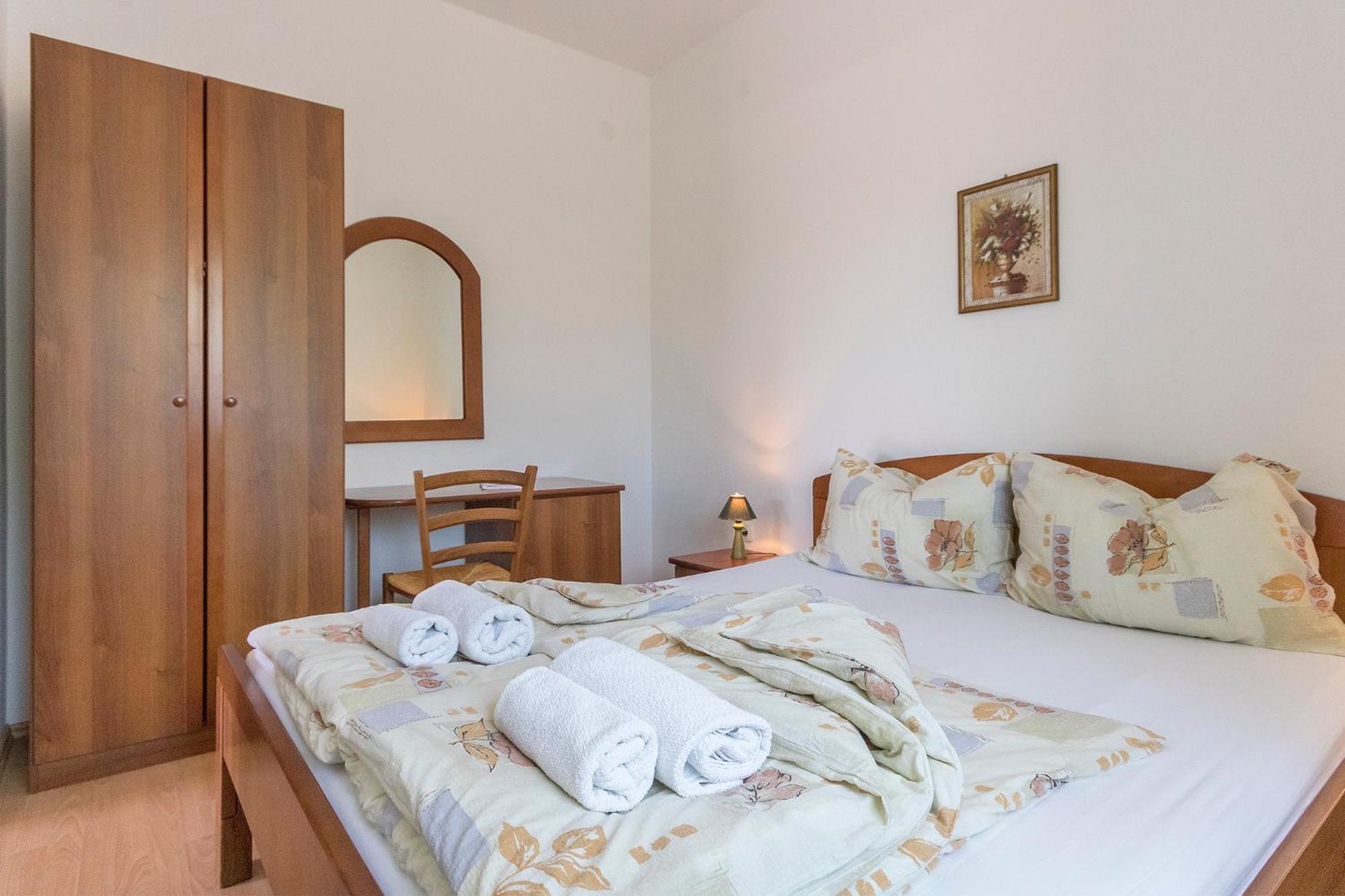 Apartments And Rooms Villa Chiara Krnica Exterior photo